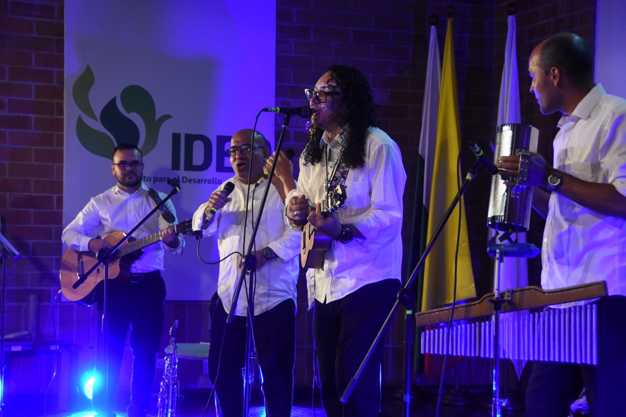 Encuentro folclorico5