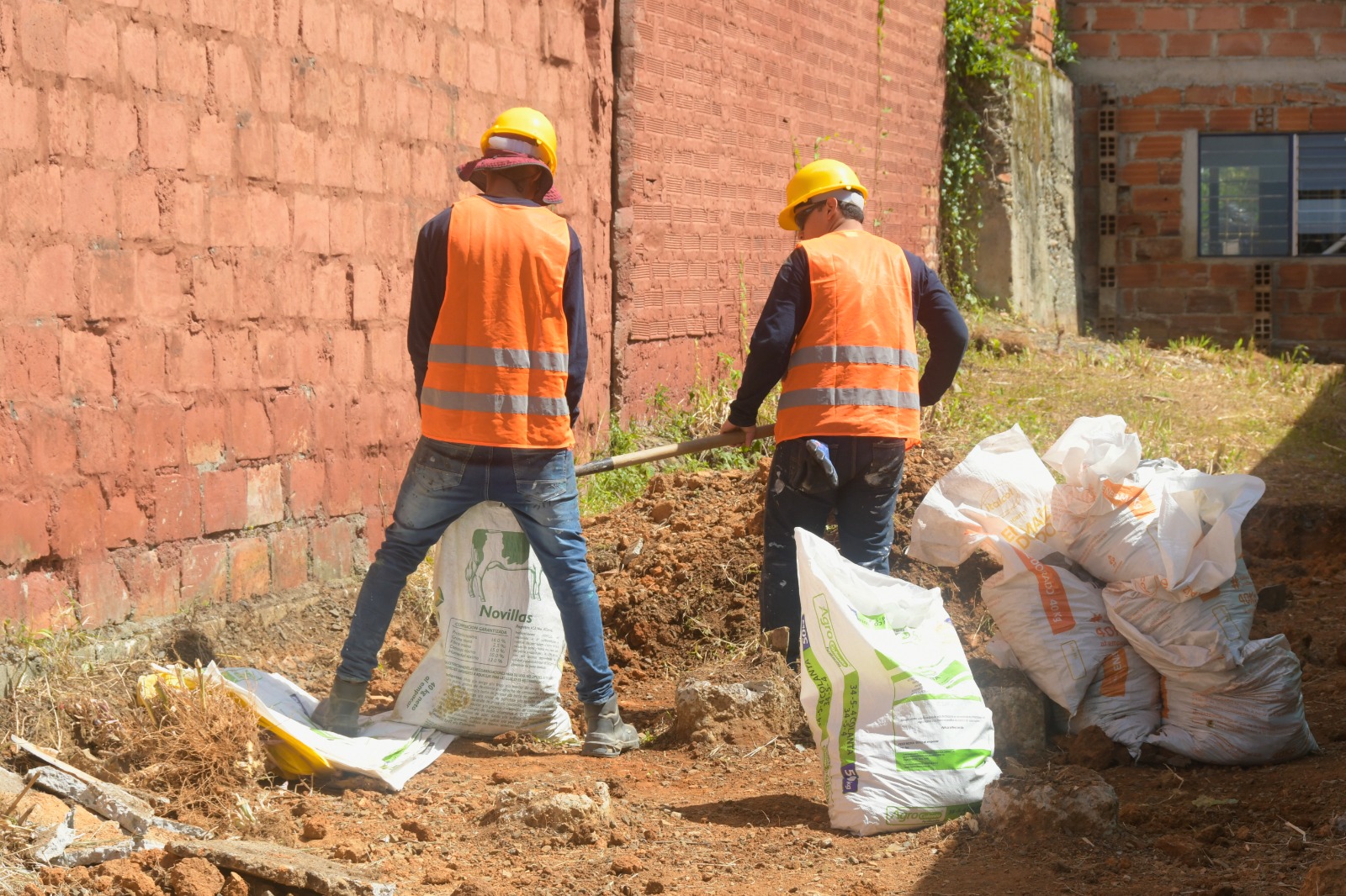 En el corregimiento San Cristóbal de Medellín se fortalece la infraestructura educativa con renovaciones que superan los $1.000 millones 3
