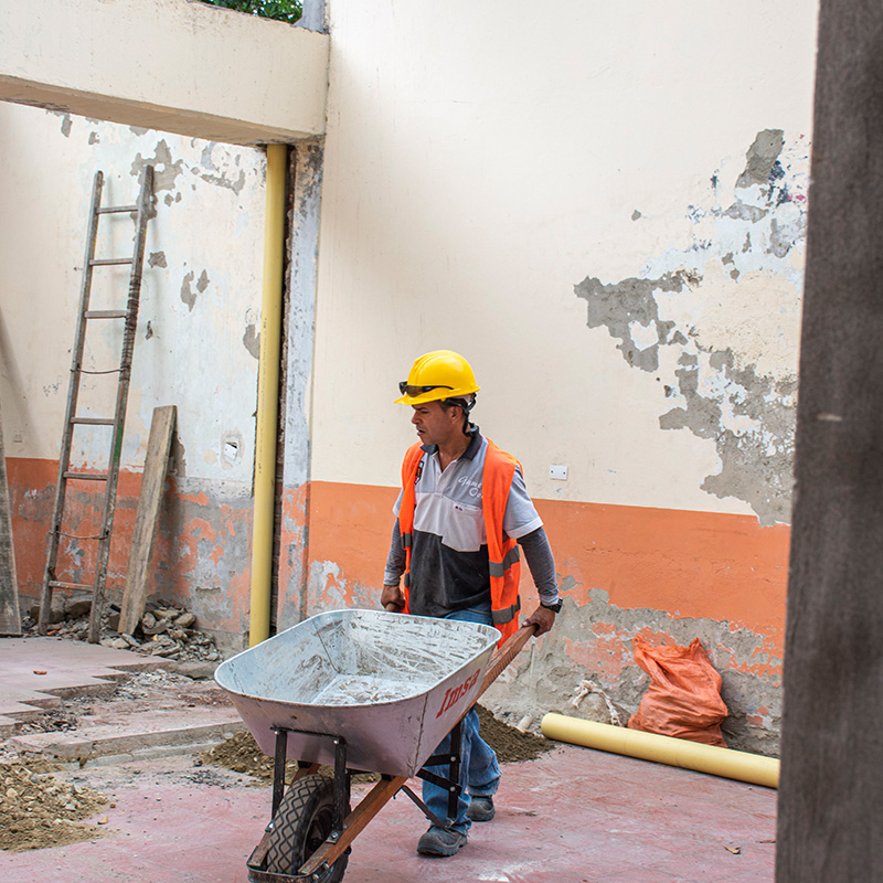 Intervención de Infraestructura Educativa en la comuna 6