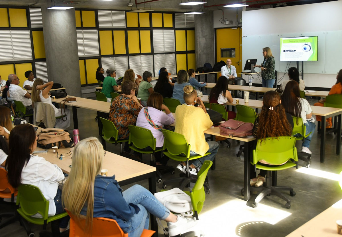 Por-primera-vez-en-Medellín,-500-docentes-rurales-fueron-cualificados-en-Modelos-Flexibles-03