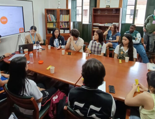 La Alcaldía de Medellín refuerza estrategias de permanencia escolar con nuevos ‘guardianes’ en 33 instituciones educativas