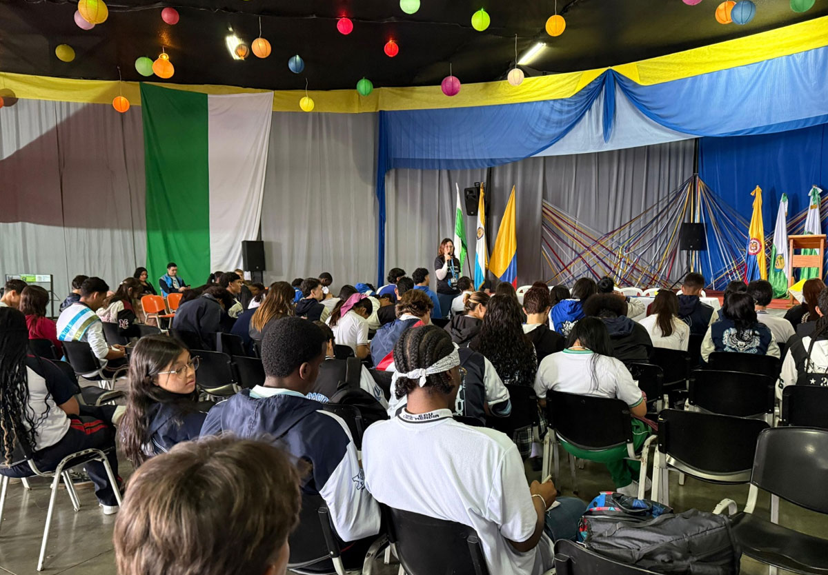 jóvenes-fortalecen-su-liderazgo-en-los-‘Encuentros-con-Vos-03